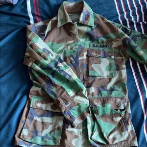 Men’s US army jacket.
